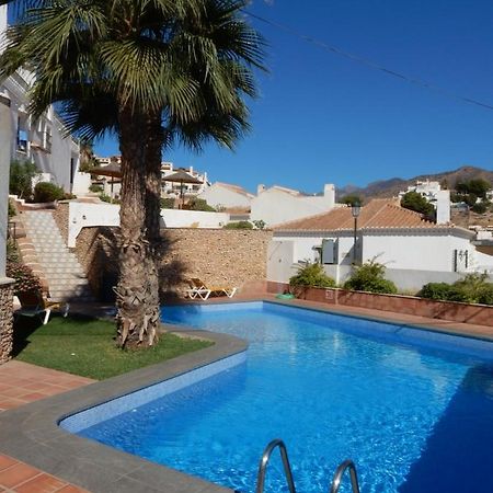 Beach Villa ,Nerja, Seaview, Pool, 3 Bedrooms, Huge Terrace And Garden Экстерьер фото