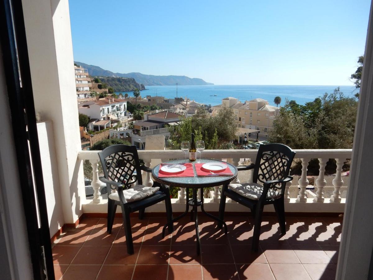 Beach Villa ,Nerja, Seaview, Pool, 3 Bedrooms, Huge Terrace And Garden Экстерьер фото